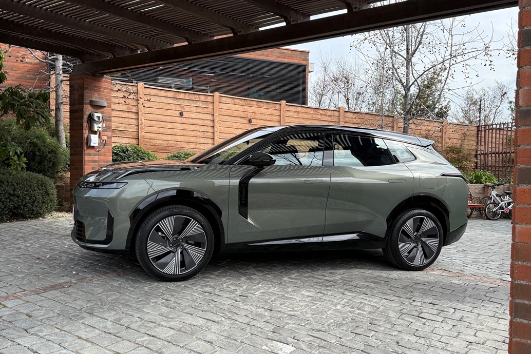 Abierta preventa del SUV LYNK & CO 08