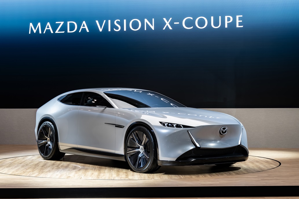 Mazda presentó dos primicias mundiales en el Japan Mobility Show
