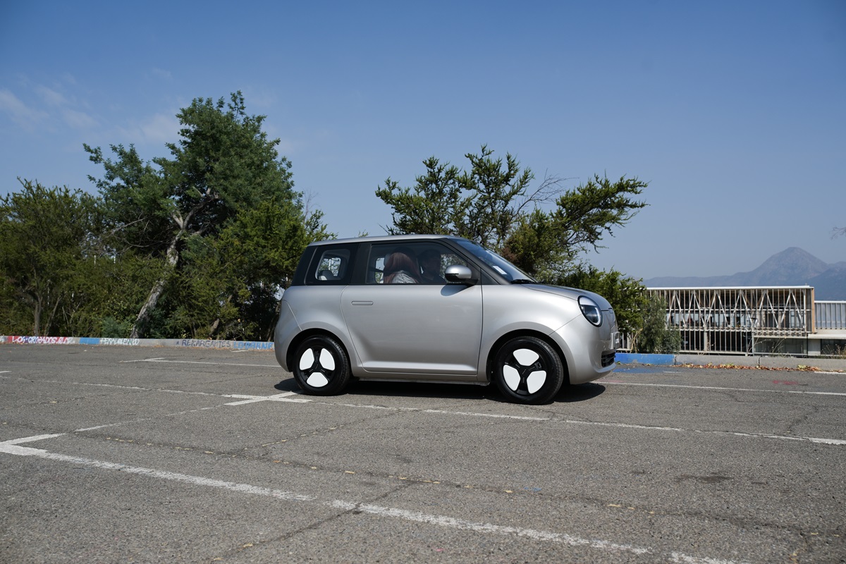 Changan Lumin lateral