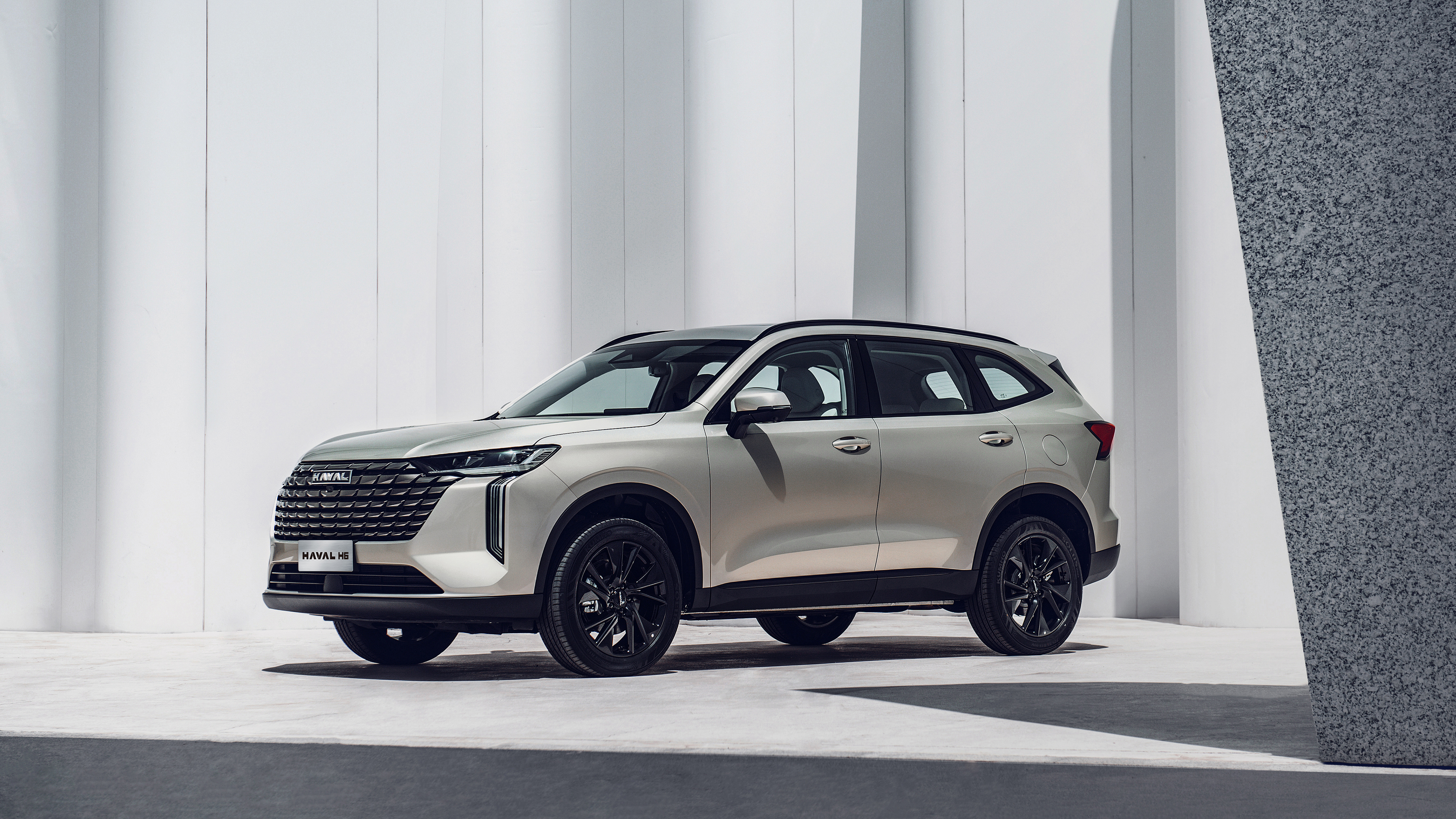 Haval H6 PHEV lateral