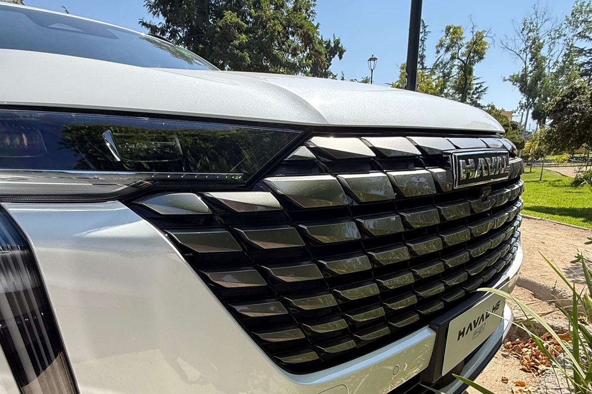 Haval H6 PHEV  parrilla