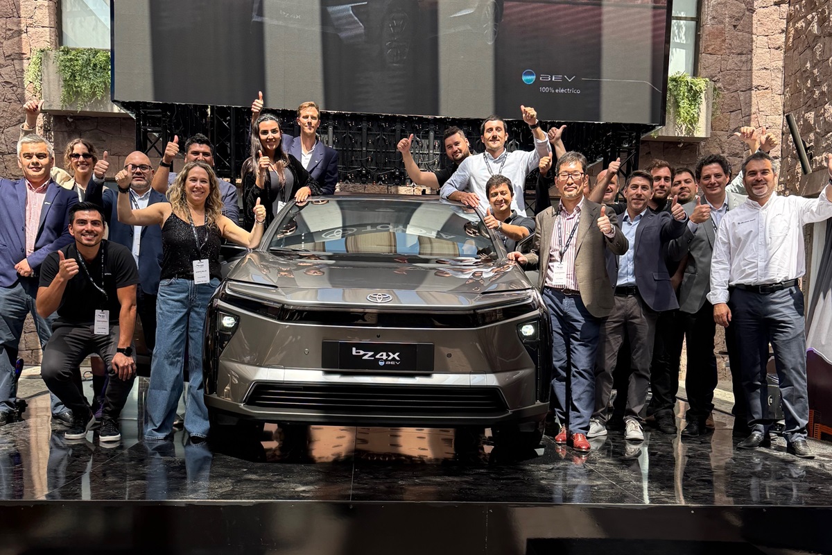 Toyota bZ4X: así es el primer SUV 100% eléctrico de Toyota en Chile