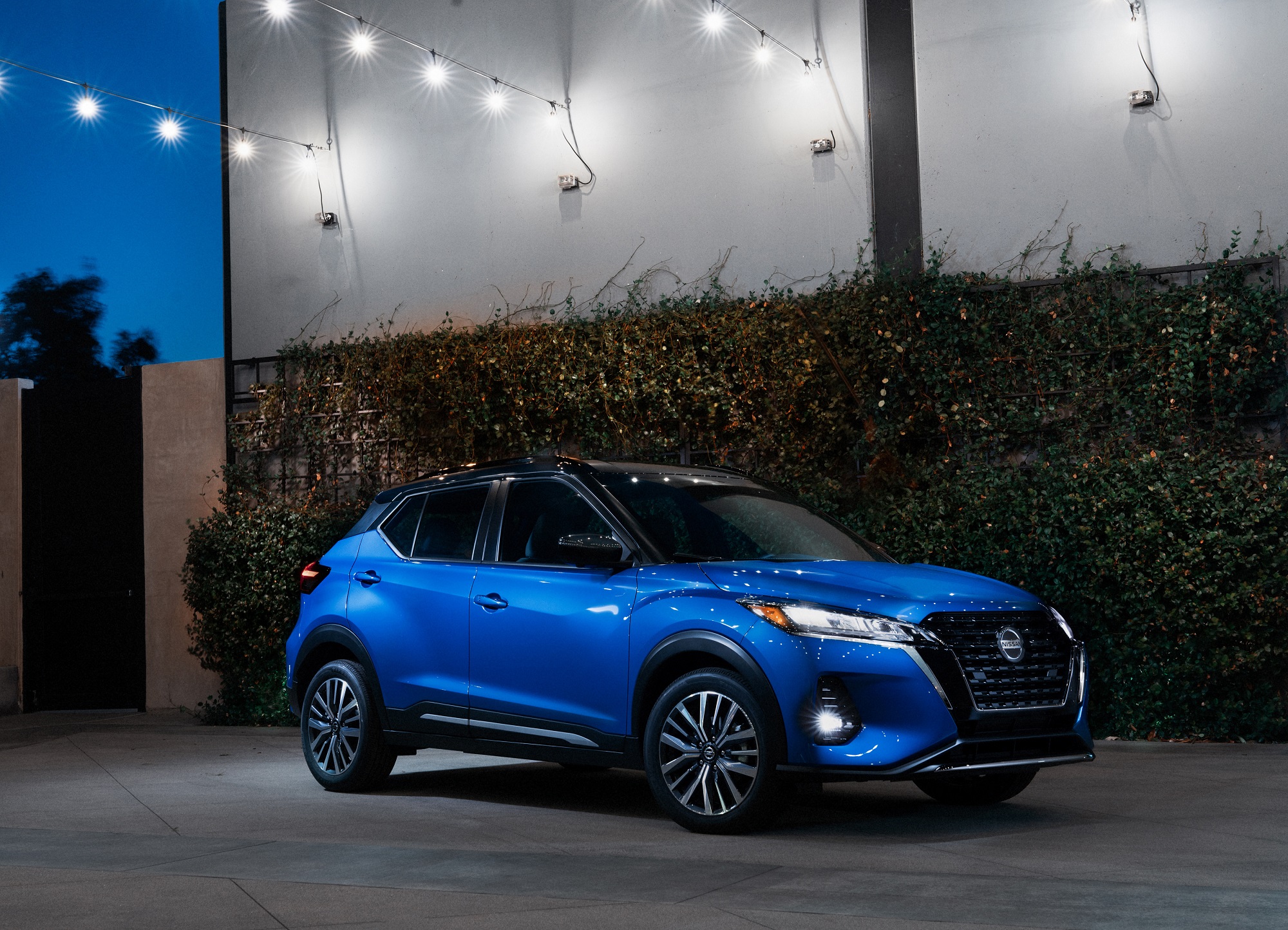 Nissan y Astara sellan acuerdo estratégico para distribución en Chile y Perú