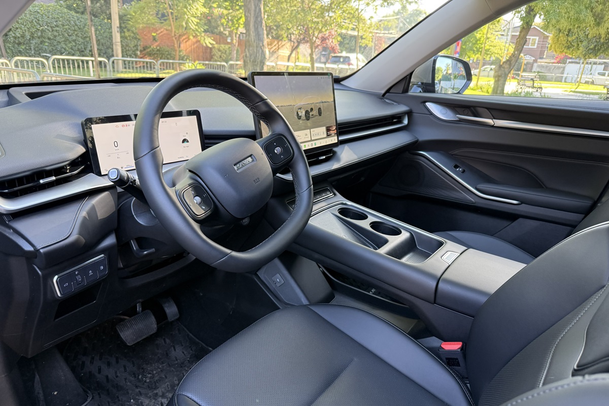 Haval H6 PHEV interior