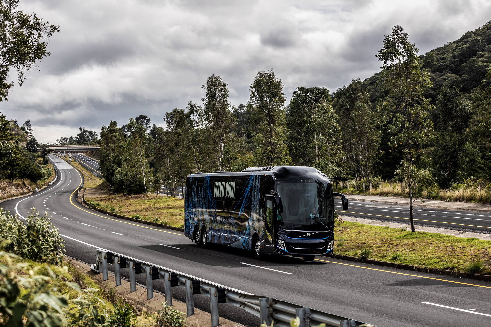 Volvo Chile presenta su nueva generación de buses Euro 6