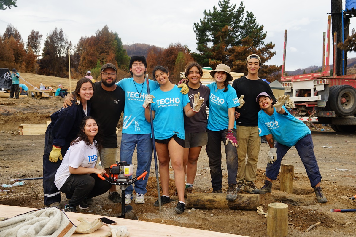 Porsche y TECHO Chile refuerzan apoyo a familias afectadas por incendios en Biobío