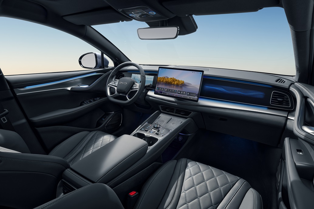 BYS Sealion 7 interior