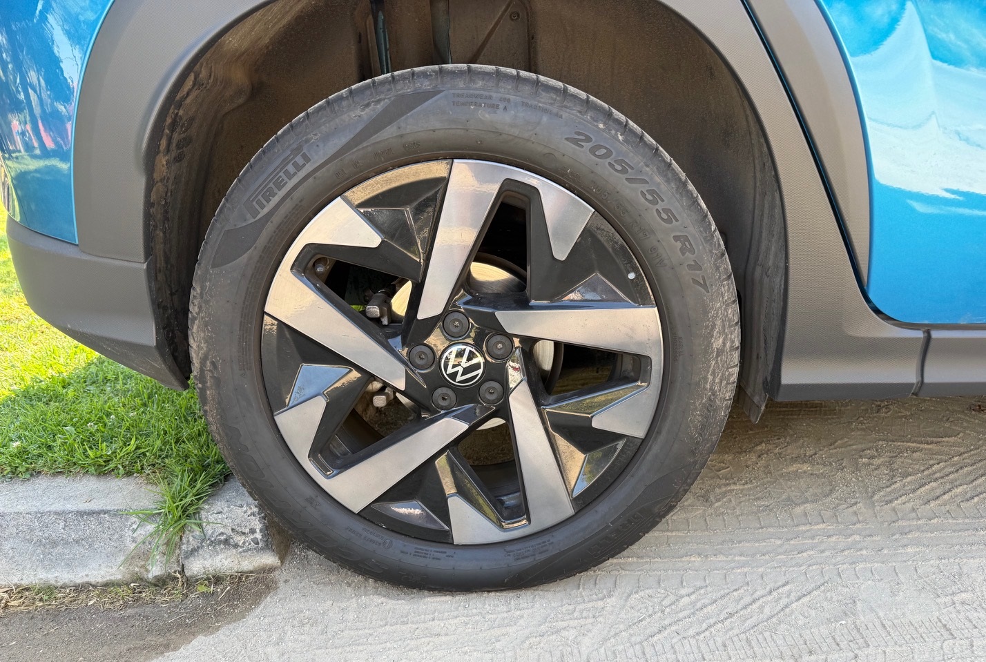 Volkswagen Tera llanta