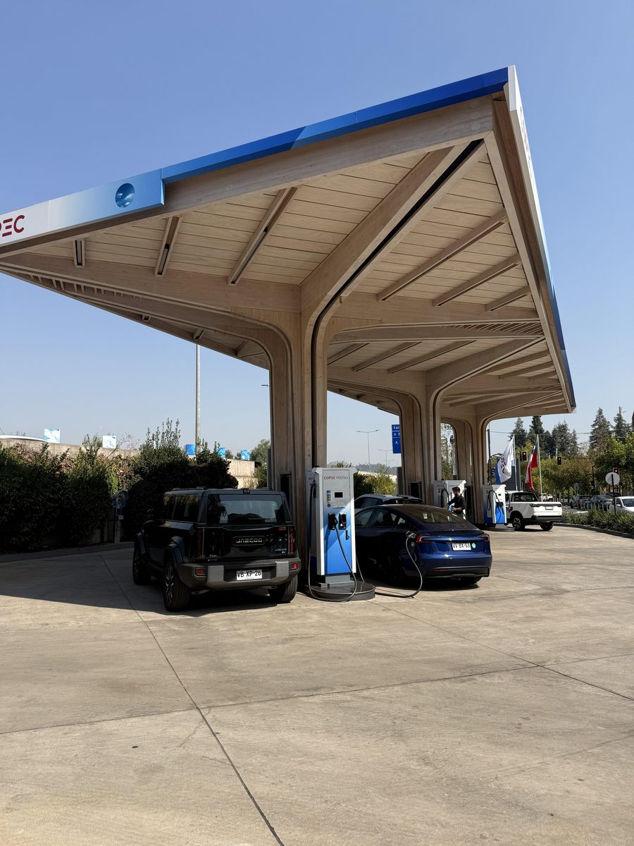 Electromovilidad en Chile: los vehículos electrificados alcanzan 6,1% del mercado a mayo 2026