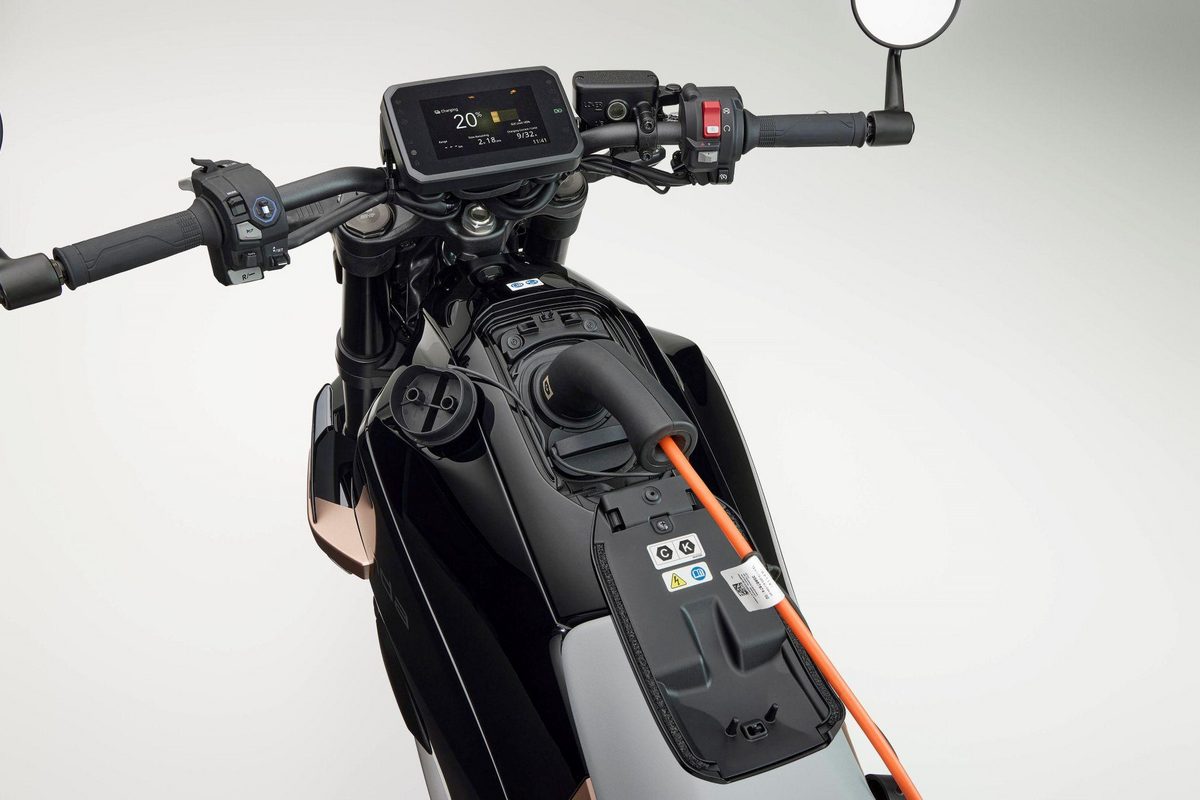 Honda WN7 (1)