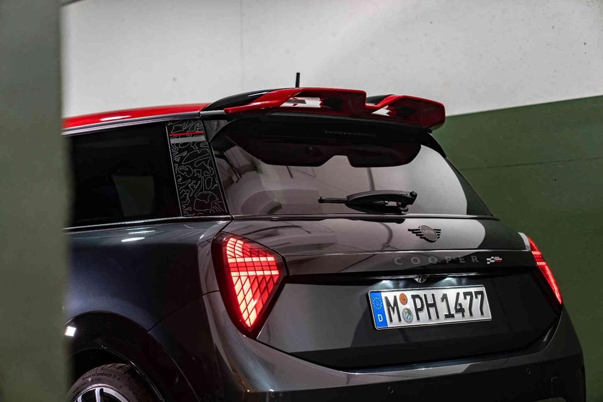 MINI John Cooper Works GP Inspired Edition (1)