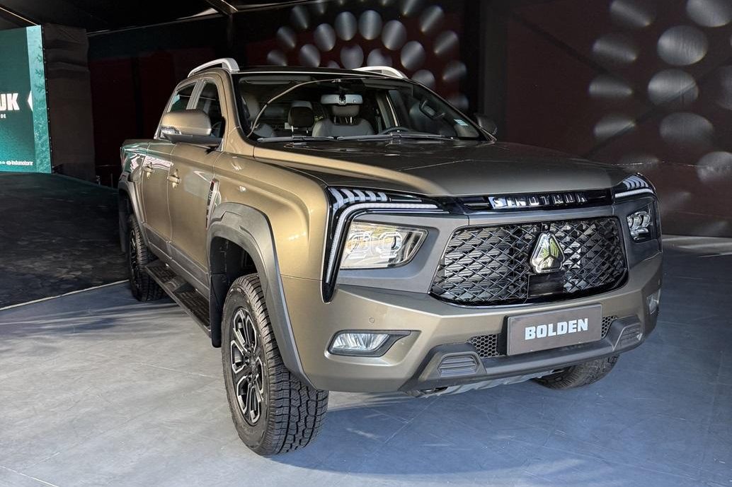SINOTRUK Bolden (4)